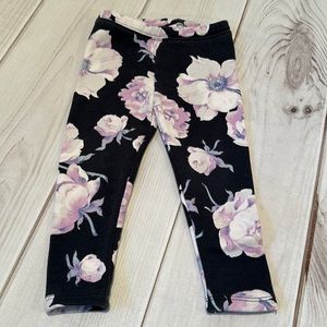 8/$25 BabyGap 2 Years Black With White Flowers Thick Fuzzy Lined Leggings